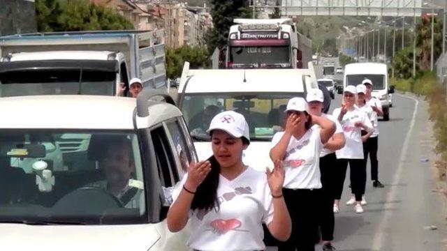 Söke’de öğrenci ve jandarmadan trafik klibi