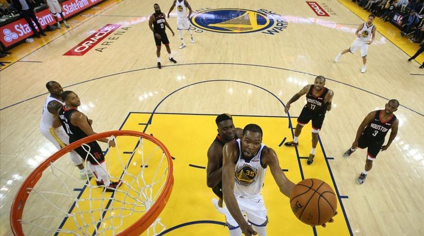 Golden State Warriors seride avantajı yakaladı