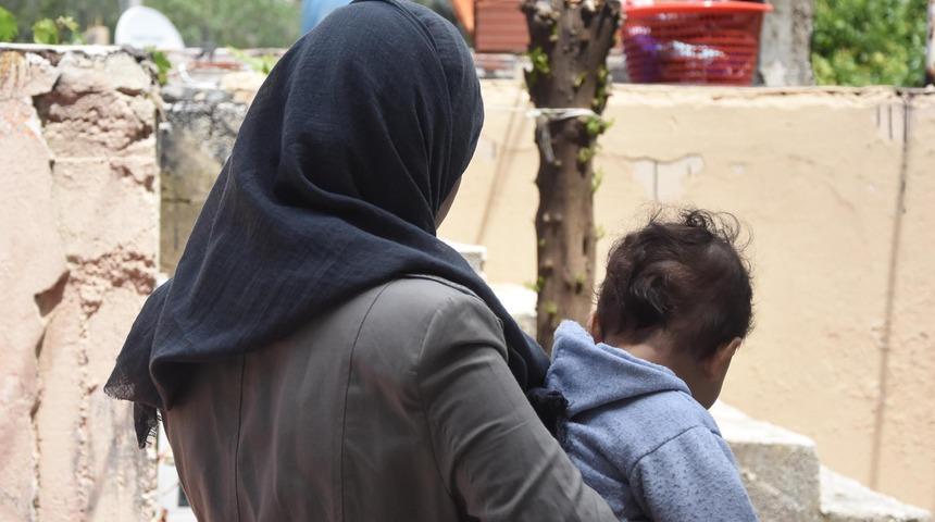 Uyuşturucuyu bırakan Kader, bebeğiyle yeni yaşama başladı