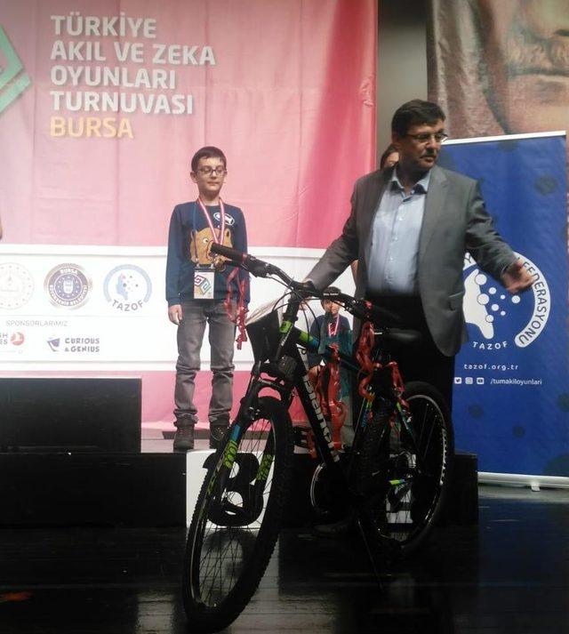 Tatvanlı öğrenciden Türkiye derecesi 2