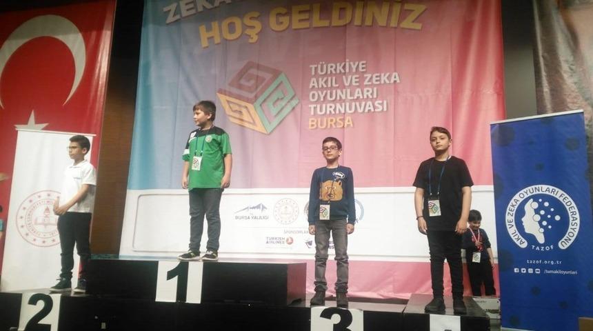 Tatvanlı &ouml;ğrenciden T&uuml;rkiye derecesi