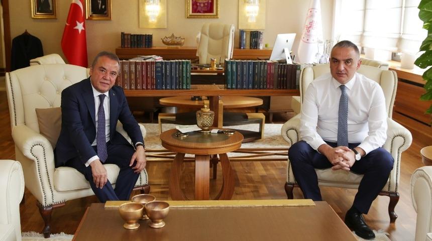 Başkan B&ouml;cek, Bakan Ersoy ile turizm alt yapısını değerlendirdi