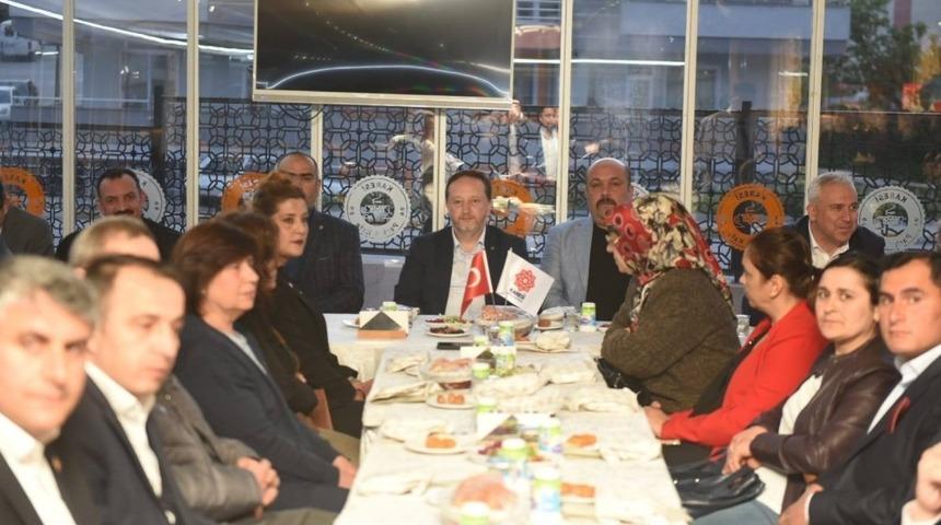Karesi&rsquo;nin muhtar ve meclis &uuml;yeleri iftarda buluştu