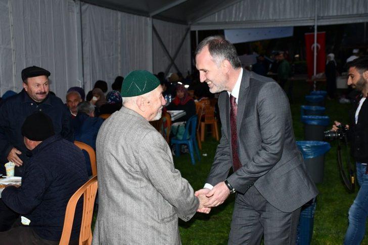 Başkan Taban orucunu vatandaşlarla açtı G5