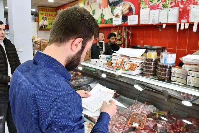 Karabük Belediyesi’nden et ve et ürünlerine ramazan denetimi