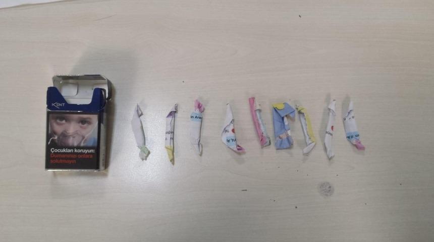 Dere kenarında i&ccedil;erken yakalandılar