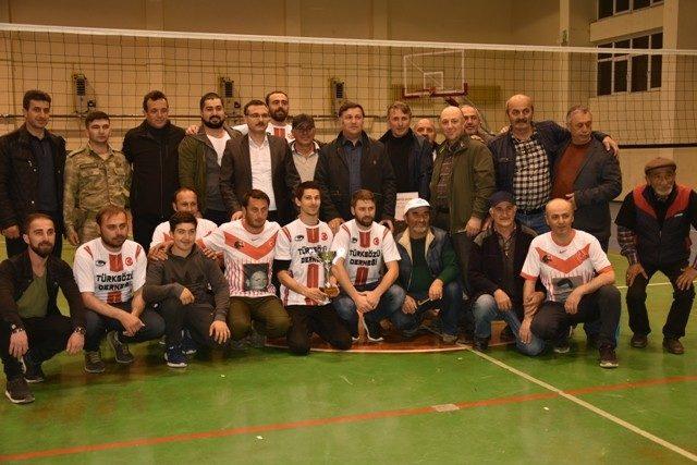 Posof’ta şehitler voleybol turnuvası ile anıldı