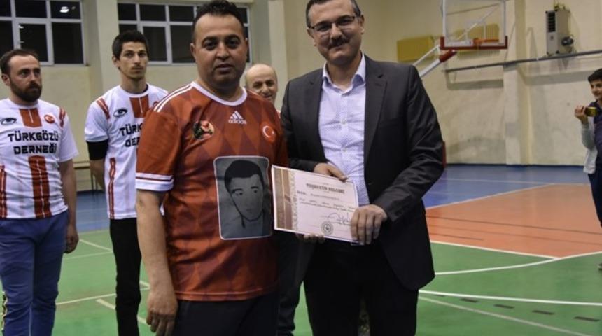 Posof’ta şehitler voleybol turnuvası ile anıldı