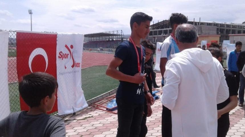 Atletizmde Erzincan&rsquo;ı temsil edecekler