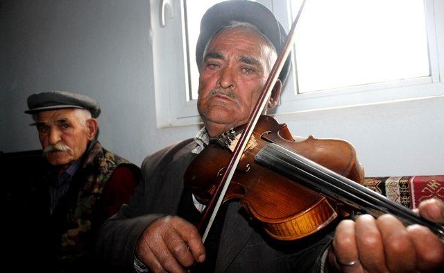 Çobanlıkla başlayan 65 yıllık müzik kardeşliği