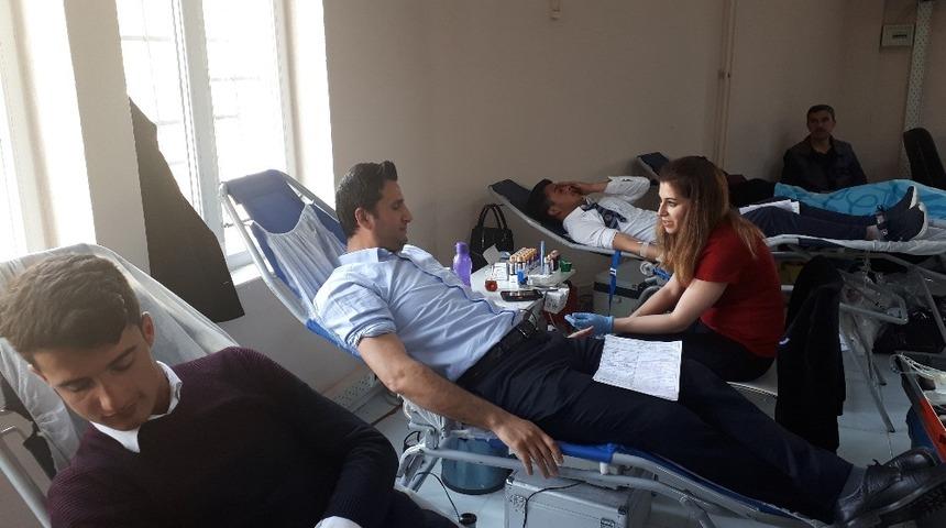 İmam Hatip Lisesinden kan bağışı kampanyası