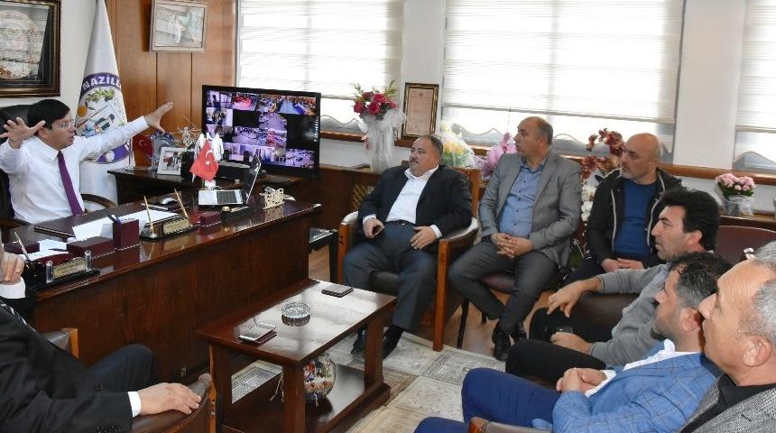 Başkan &Ouml;zcan &ccedil;arşı i&ccedil;i d&uuml;zeni ile ilgili oda başkanlarıyla g&ouml;r&uuml;şt&uuml;