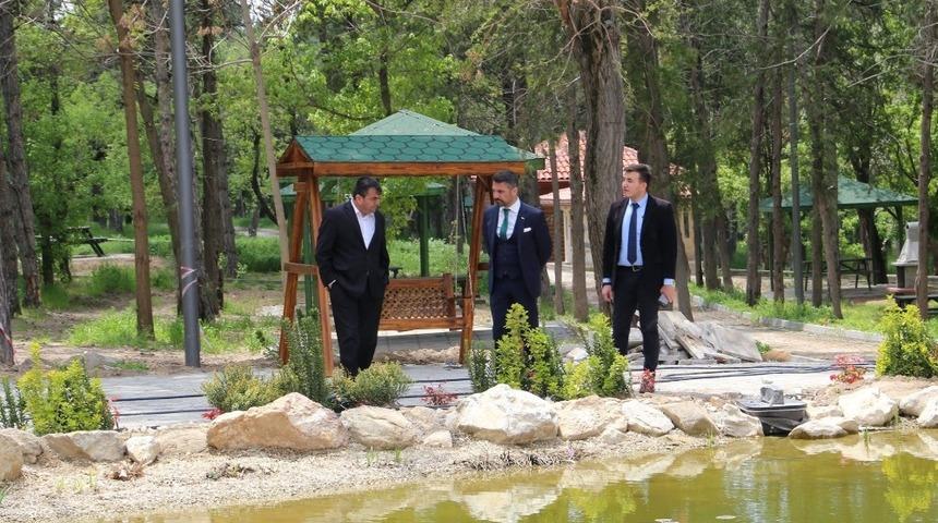 Başkan Y&uuml;z&uuml;g&uuml;ll&uuml; belediye &ccedil;alışmalarını yerinde inceledi