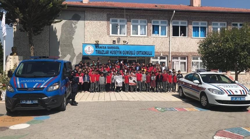 Sarıg&ouml;l&rsquo;de polis ve jandarmadan trafik etkinliği