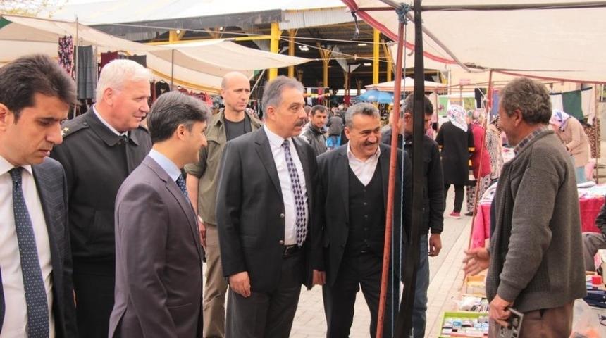 Vali Toprak Seydişehir&rsquo;de vatandaşlarla bir araya geldi