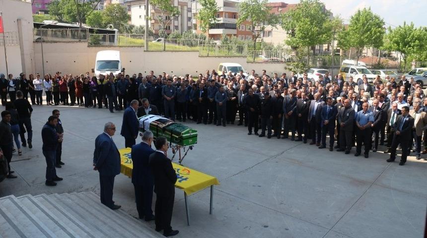 Emektar postacıya h&uuml;z&uuml;nl&uuml; veda