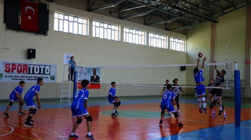 Yıldız Erkekler T&uuml;rkiye Şampiyonası devam ediyor