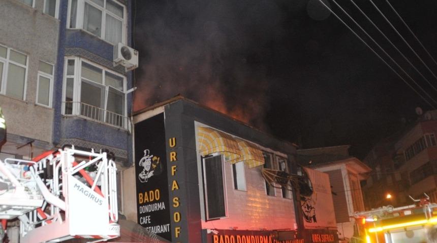 Bafra&rsquo;da iş yerinde &ccedil;ıkan yangın korku dolu dakikalar yaşattı