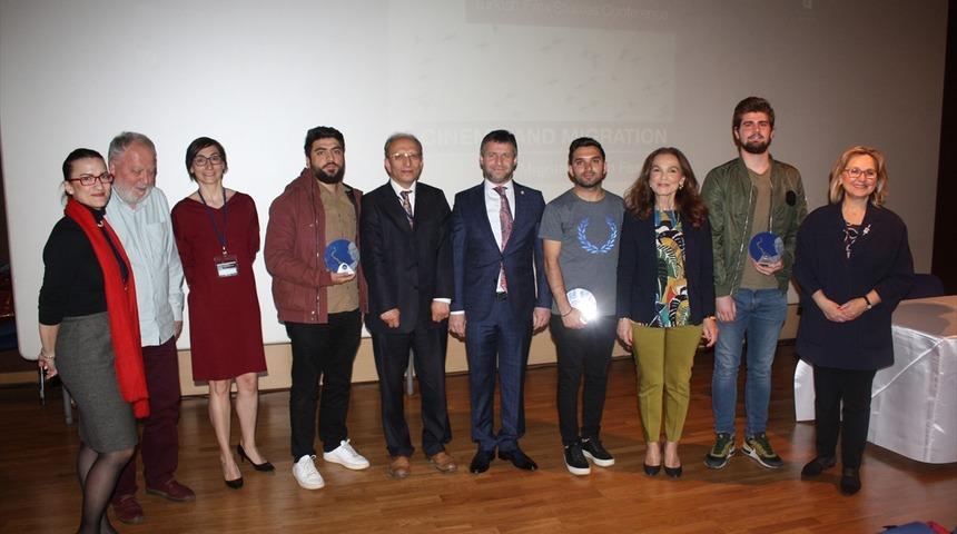 Oyuncak Bebek filmine &ouml;d&uuml;l!