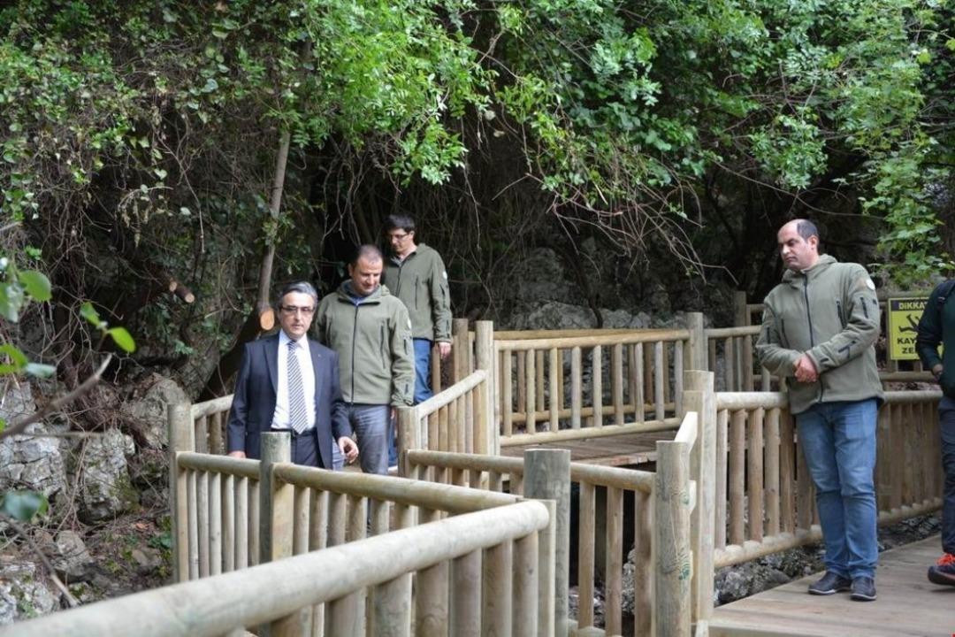 Zeus Mağaras&rsquo;nın gezi yolları ve seyir terası hizmete girdi