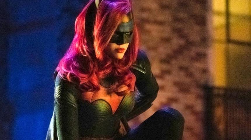 Batwoman dizisinden ilk fragman!