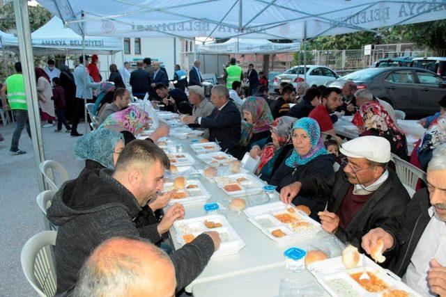 Sarı: “Vatandaşlarımızın emirlerini yerine getirmeye her daim hazırım”