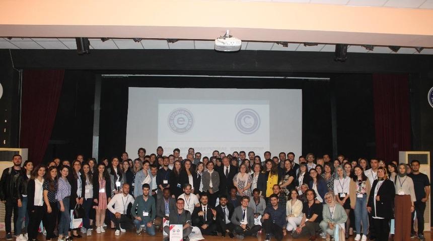 T&uuml;rkiye&rsquo;nin en uzun soluklu &ouml;ğrenci kongresi