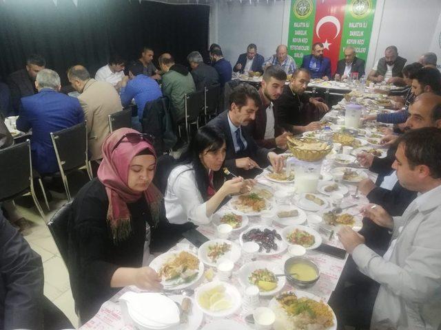 Akın basın mensuplarını iftarda bir araya geldi