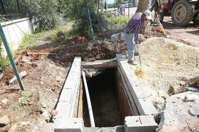 Erdemli Belediyesi’nden su taşkınlarına karşı önlem