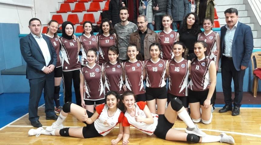 Tıp Fak&uuml;ltesi 4 Kupa&rsquo;da da zirvede