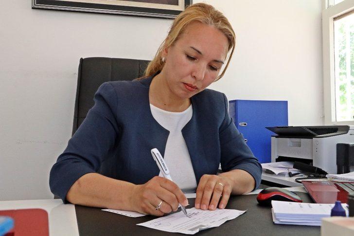 Antalya’nın muhtar azası Rus gelini mesaiye başladı G3