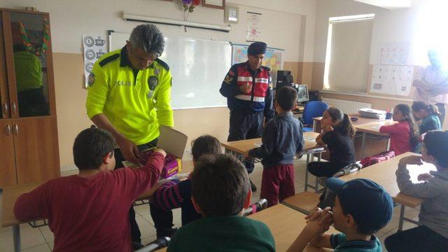 Tosya İlkokulunda Trafik Eğitimi