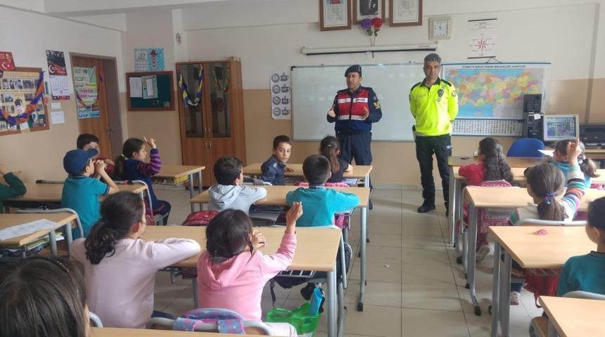 Tosya İlkokulunda Trafik Eğitimi