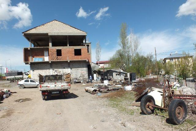 Malazgirt’te yıllardır geri dönüşüme katkı yapıyor