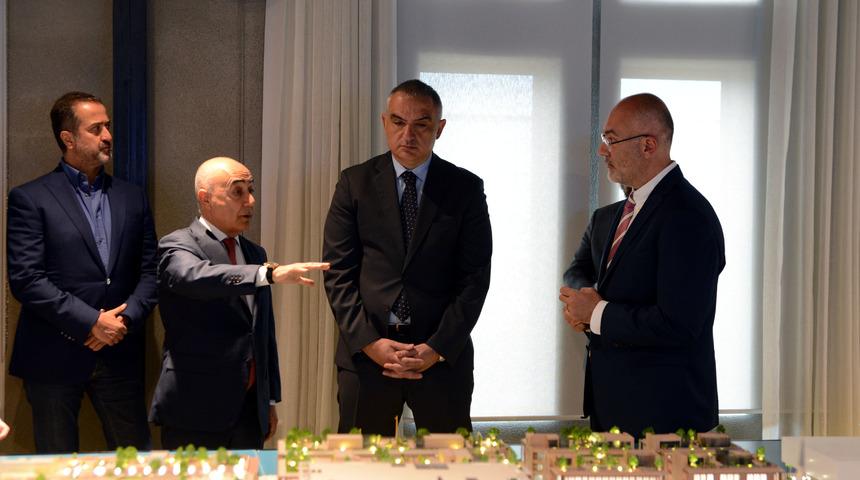 Bakan Ersoy: (Kapadokya) Hedefimiz yıkmak değil, kaçak yapılaşmanın sebeplerini kaldırmak