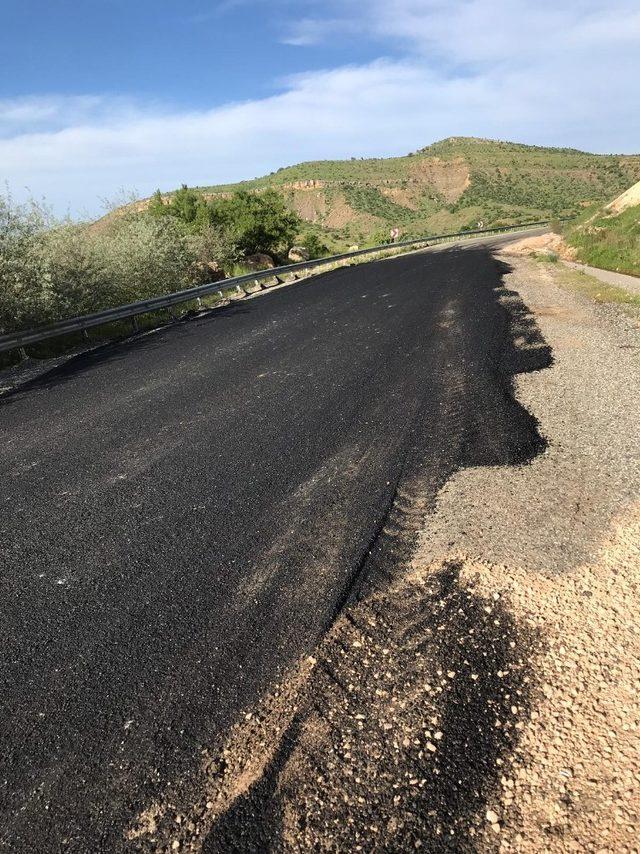 Gercüş’te tehlike saçan bozuk yol onarıldı