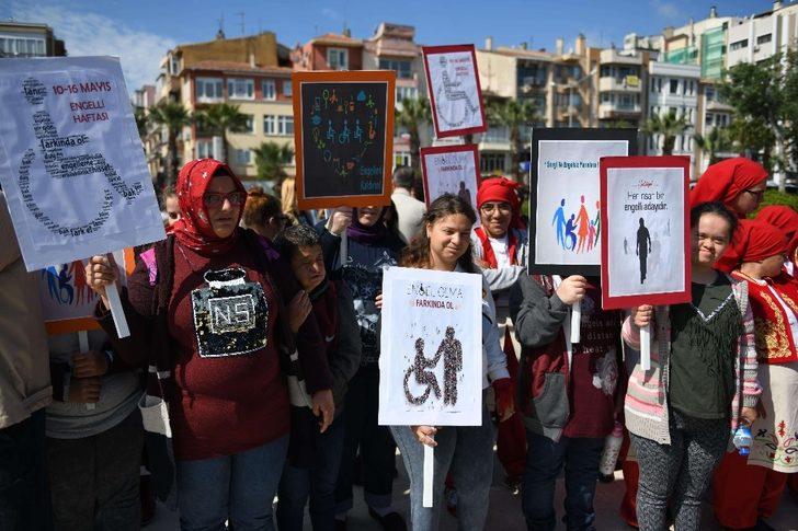 Çanakkale’de Engelliler Haftası çelenk töreni ile kutlandı G5