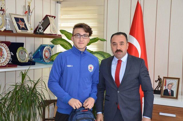 Başarılı sporculardan İl Müdürü Yıldız’a ziyaret