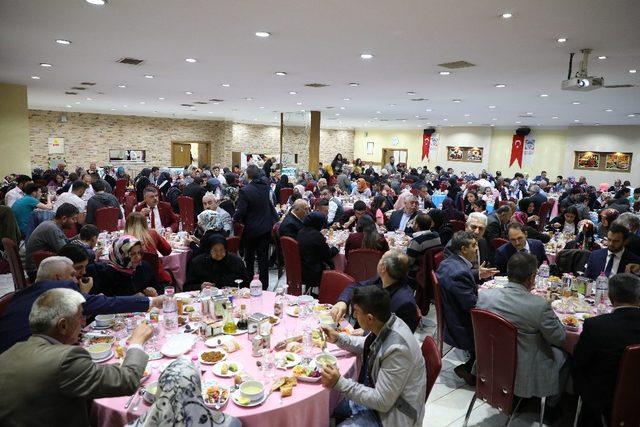 Başkan Dr. Mustafa Palancıoğlu “Mahalle Muhtarları; Hizmet, Yatırım ve Gönül Belediyeciliği sofrasında”