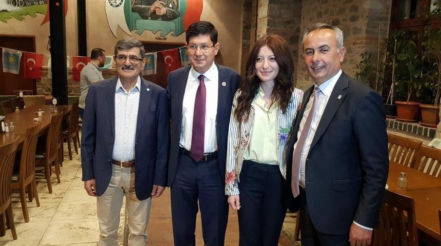 İYİ Parti Gen&ccedil;lik Kolları Genel Başkanı Burak &Ouml;zt&uuml;rk Nazilli&rsquo;de iftara katıldı