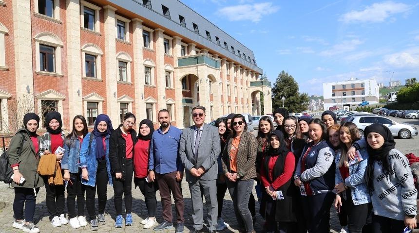 Lise &ouml;ğrencilerinden Avrasya&rsquo;ya ziyaret