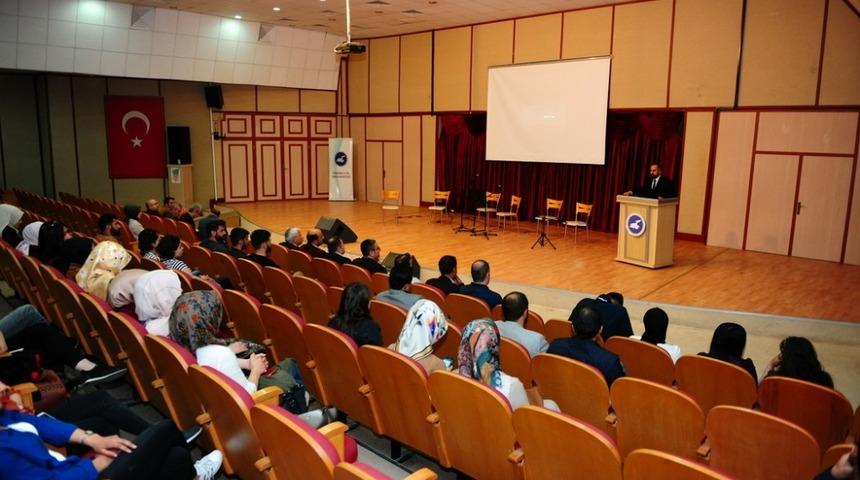 YY&Uuml;&rsquo;de Engelliler Haftası etkinliği