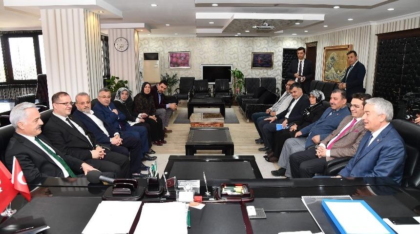 Vali - Başkan görüşmesinde ortak hizmet, uçak seferleri ve turizm hedefleri