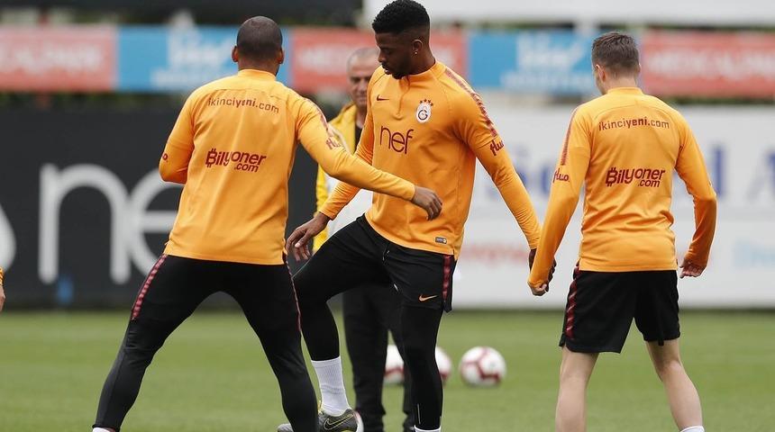 Galatasaray'ın Rizespor ma&ccedil;ı kamp kadrosu belli oldu