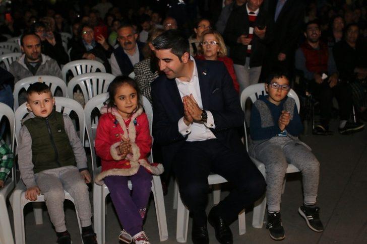 Başkan Gökhan Yüksel, iftar sofrasında vatandaşlarla buluştu G1