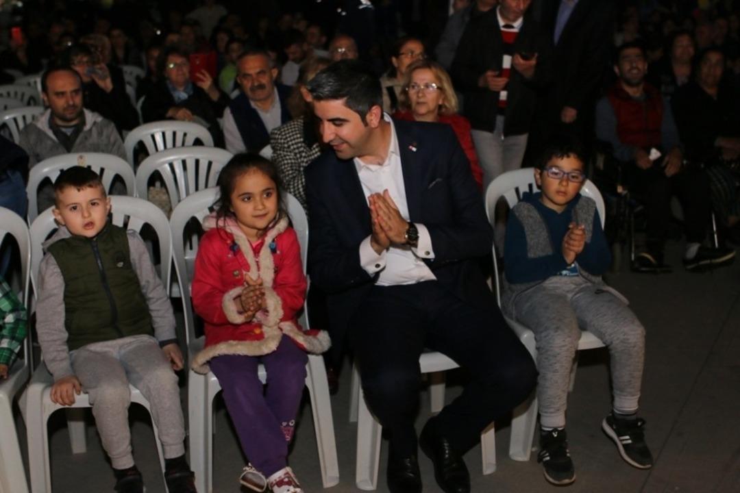 Başkan G&ouml;khan Y&uuml;ksel, iftar sofrasında vatandaşlarla buluştu