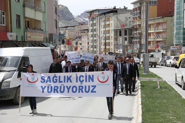 Hakkari’de ‘Sağlık İçin Hareket Et’ yürüyüşü