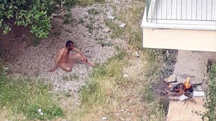 Apartman bahçesinde gören hemen polise haber verdi!