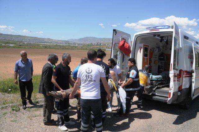 Cizre’de otomobil şarampole yuvarlandı: 1 polis yaralı