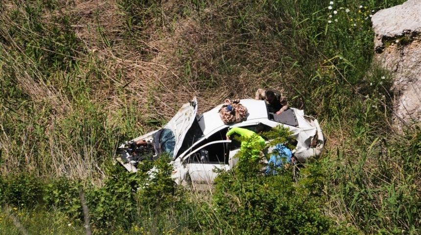 Cizre&rsquo;de otomobil şarampole yuvarlandı: 1 polis yaralı